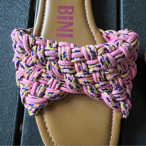 Gianni Bini Woven Bradyn Sandal - Picture 4 of 7